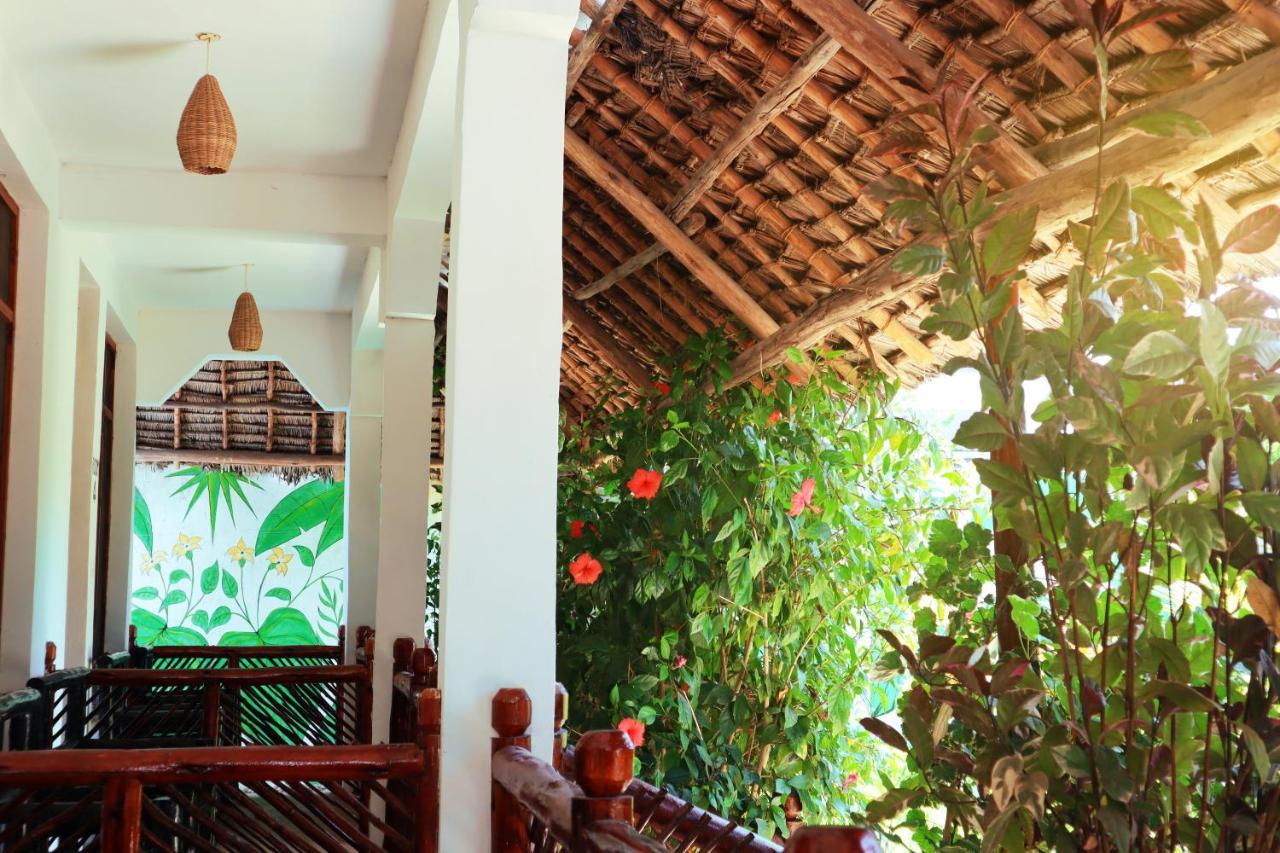 Darwesh Nyumba Lodge Nungwi Exteriör bild