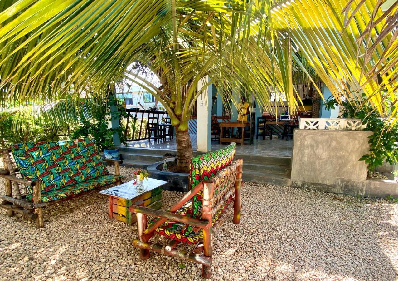 Darwesh Nyumba Lodge Nungwi Exteriör bild